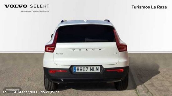 Volvo XC40 todoterreno 1.5 T5 PHEV RECHARGE PLUS DARK DCT 262 5P de 2023 con 8.200 Km por 43.900 EUR