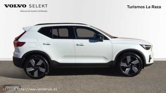 Volvo XC40 todoterreno 1.5 T5 PHEV RECHARGE PLUS DARK DCT 262 5P de 2023 con 8.200 Km por 43.900 EUR