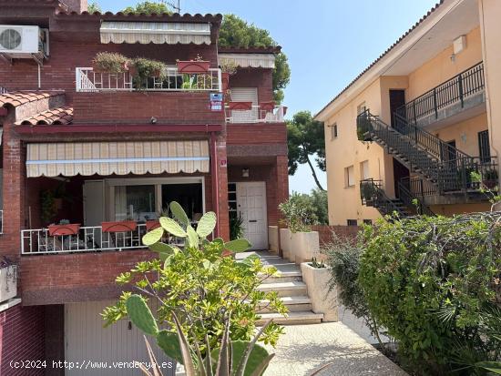 VENTA de Bonita CASA APAREADA muy céntrica en SEGUR DE CALAFELL - TARRAGONA