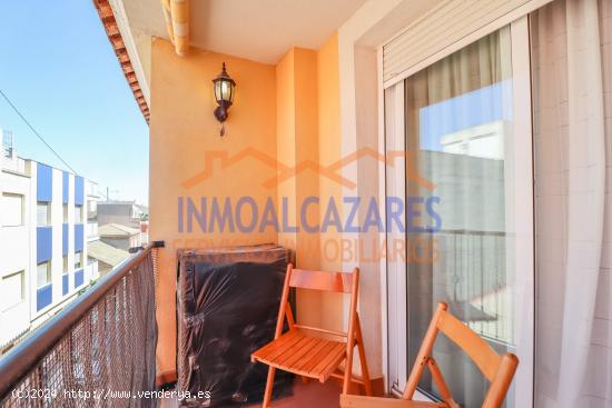 APARTAMENTO DE 3 DORMITORIOS, SOLARIUM Y GARAJE. EN EL CORAZON DE LOS ALCAZARES, MURCIA - MURCIA