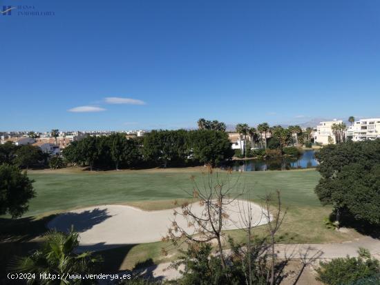 FANTASTICA VIVIENDA ESQUINA CON UNAS MARAVILLOSAS VISTAS AL GOLF - ALICANTE