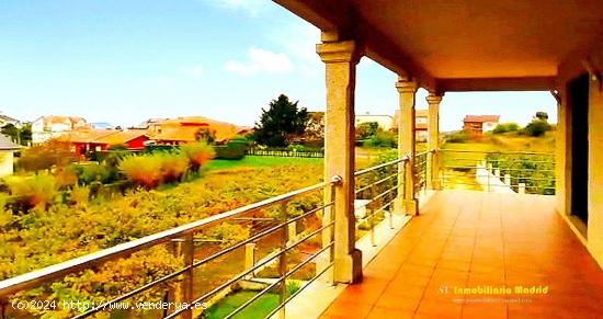 CHALET EN SANXENXO, PONTEVEDRA, 1100m Y 583m DE VIVIENDA. - PONTEVEDRA