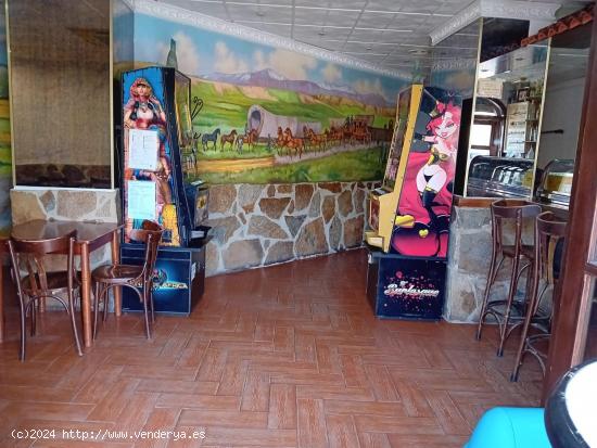 SE VENDE BAR BOCATERIA EL PASO EN MONTSERRAT - VALENCIA