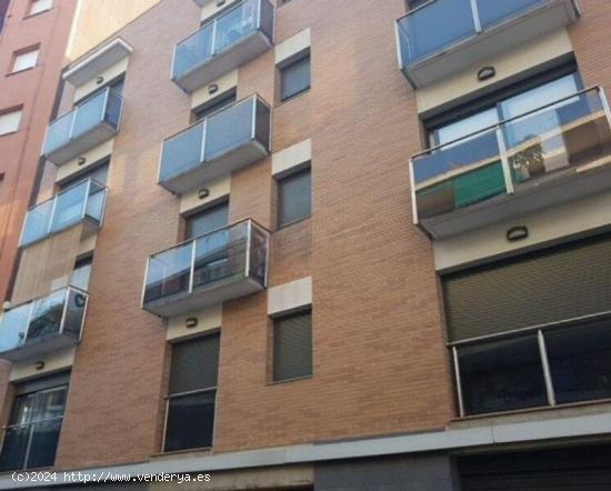 VENTA DE GARAJE en Esparreguera (Barcelona) - BARCELONA