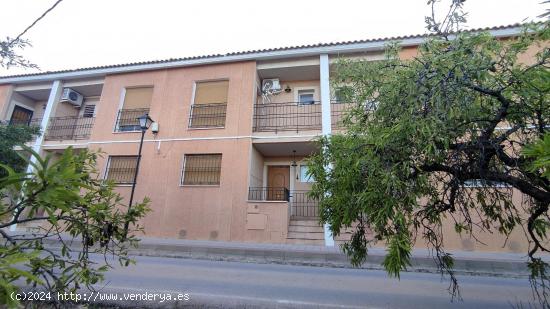 ESTUPENDO DUPLEX CON PATIO EN CANEJA (CARAVACA DE LA CRUZ) - MURCIA