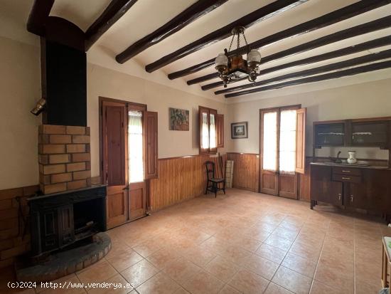 CASA EN VENTA EN ST. MARTÍ DE TOUS - BARCELONA