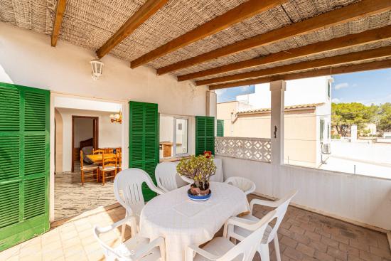 APARTAMENTO DE DOS ALTURAS Y DOS TERRAZAS EN PORTOCOLOM - BALEARES