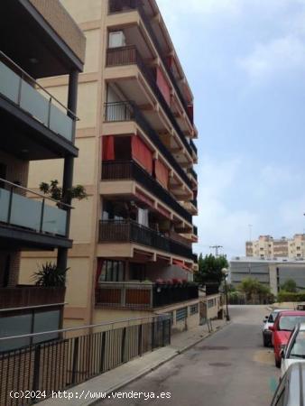 Local Comercial situado en Caldetes, ideal inversores - BARCELONA