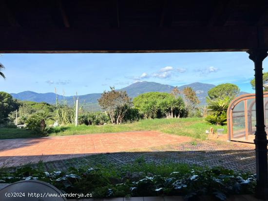 SANT CELONI (MONTNEGRE): IMPRESIONANTE CASA CON INCREÍBLES VISTAS AL MONTSENY - BARCELONA