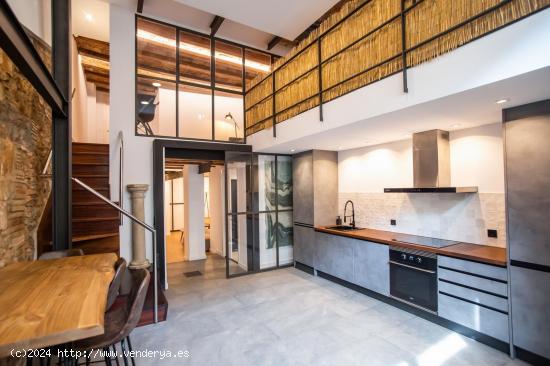 Duplex en alquiler en el centro de barcelona - BARCELONA