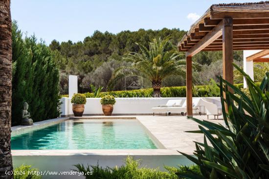 Villa Fenicia - Un Refugio de Lujo Estilo Ibicenco en Javea Xabia, Costa Blanca - ALICANTE