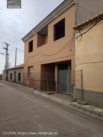 Grupo la Noria Vende adosado en Santa Ana. Construcción pendiente de finalización. - ALBACETE