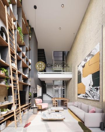 Casa en venta en Poblenou con jardín y piscina. - BARCELONA