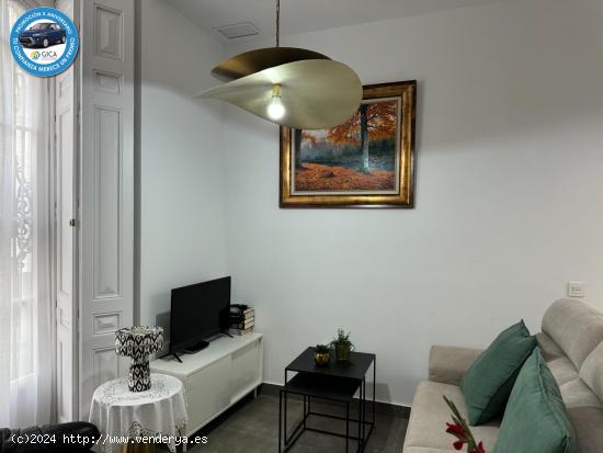 BONITO APARTAMENTO JUNTO A LA PLAZA DEL CABILDO - CADIZ