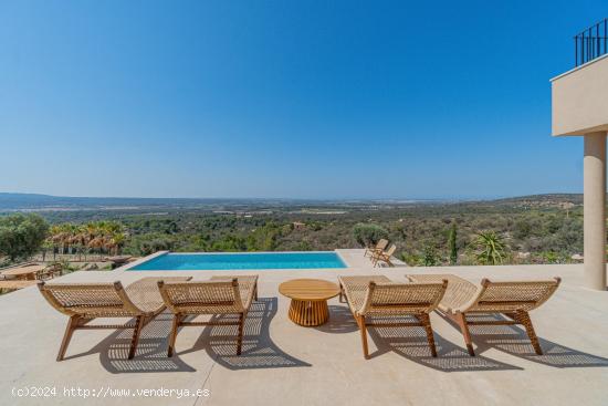 Villa de nueva construcción con piscina infinita y vista dominante. - BALEARES