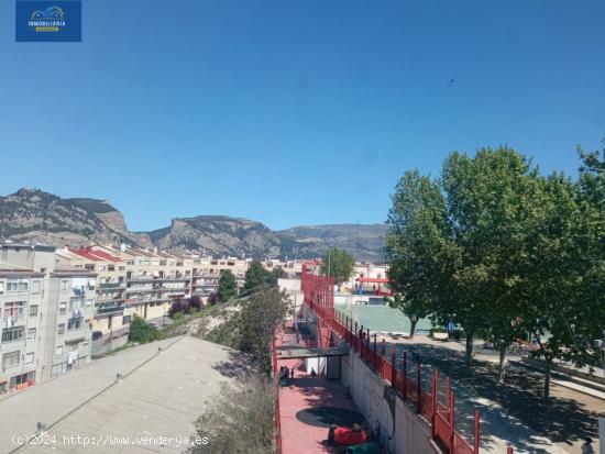  PISO EN LA ZONA ALTA - ALCOY - ALICANTE 