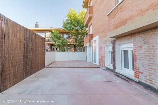  Piso de 4 habitaciones con terraza y garaje en el centro de Galapagar - MADRID 