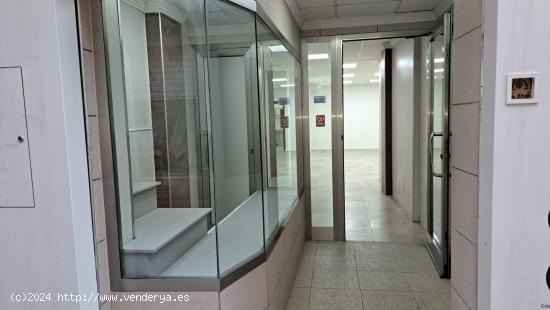 Local comercial en Alzira zona Hort Dels Frares - VALENCIA