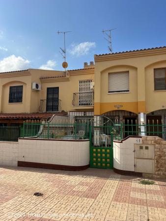 DÚPLEX EN LAS MAJADAS JUNTO AL CENTRO DE SALUD AGUILAS NORTE - MURCIA