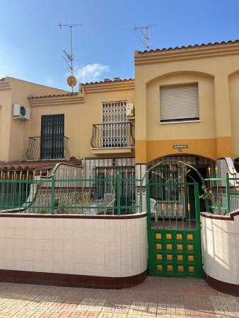 DÚPLEX EN LAS MAJADAS JUNTO AL CENTRO DE SALUD AGUILAS NORTE - MURCIA