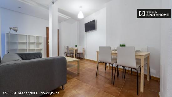 Habitación amueblada en el apartamento, Ciutat Vella - VALENCIA