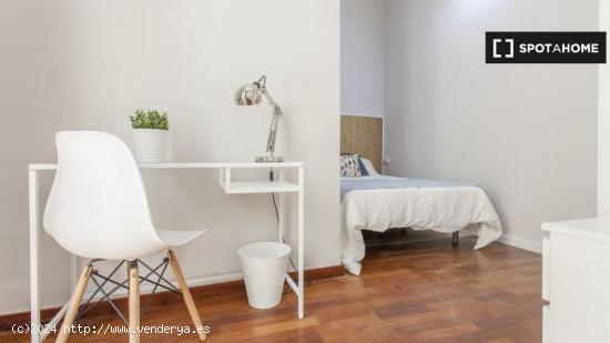 Encantadora y única habitación doble en Valencia - VALENCIA