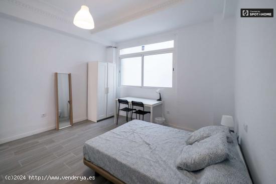 Habitaciones en alquiler en piso compartido en Valencia - VALENCIA