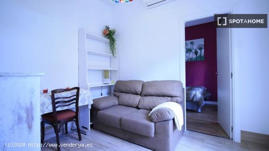 Piso completo de 1 dormitorio con amplia terraza en Peñagrande, Madrid! - MADRID