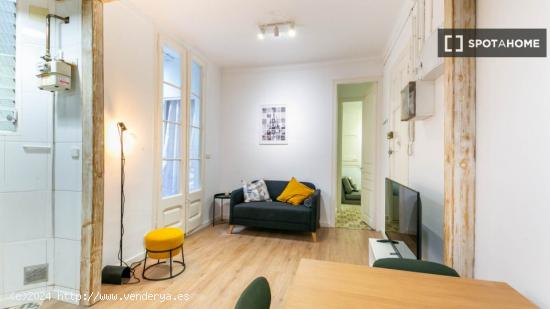 Cómodo apartamento amueblado en Eixample Esquerra - BARCELONA