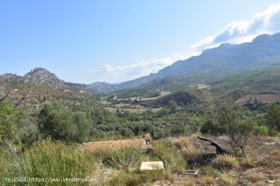 Finca en Horta de Sant Joan con manantial - TARRAGONA