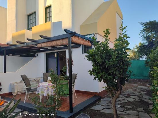 VENTA DE BUNGALOW EN CALLE TAURO,  BUNGALOW CAPRI  - LAS PALMAS