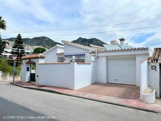 CHALET BENALMADENA PUEBLO CON PISCINA Y VISTAS AL MAR - MALAGA