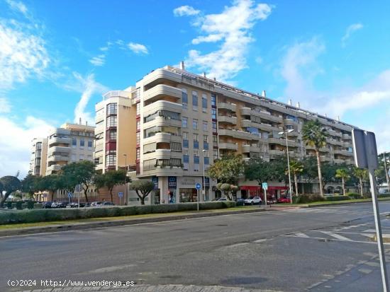 PLAZA DE PARKING EN RES. PISCIS I (PARQUE LITORAL) - MALAGA