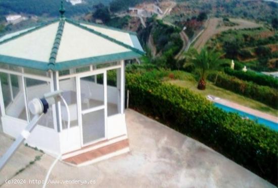 FINCA RUSTICA EN ENTRERRIOS con 2 VIVIENDAS CON PISCINA - MALAGA