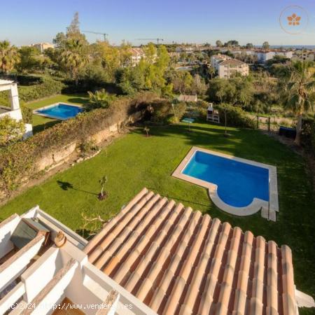 Villa Independiente con Piscina | CABANILLAS REAL ESTATE - MALAGA