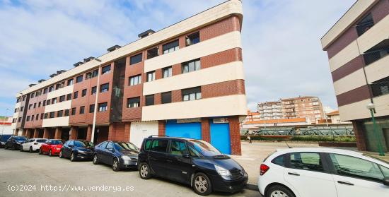 Torrelavega para entrar Dúplex con ascensor 2 dormitorios, garaje y trastero, zona centro. - CANTAB