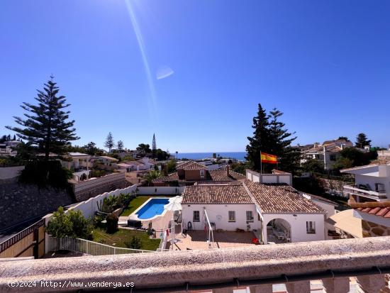 VENTA VILLA EN TORREMUELLE CON VISTAS AL MAR - MALAGA