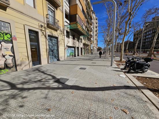  GRAN OPORTUNIDAD LOCAL COMERCIAL EN VENTA EN AVDA DIAGONAL  EN RENTABILIDAD EN BARCELONA - BARCELONA 