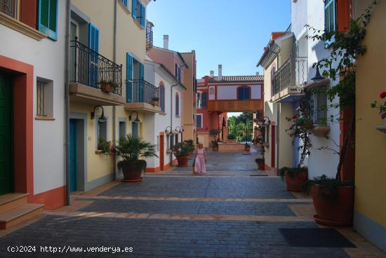 ESPECTACULAR PROMOCION DE OBRA NUEVA EN URBANIZACION JARDINS PORTOCOLOM - BALEARES