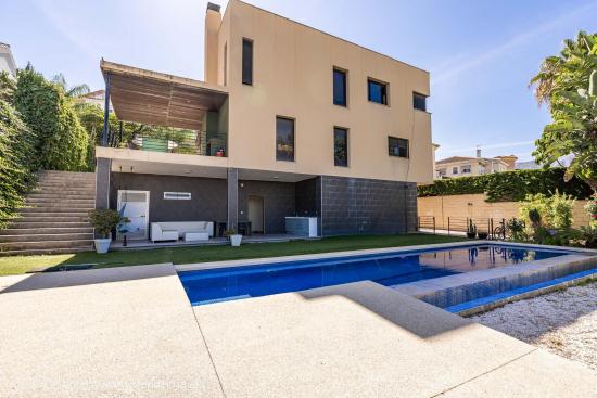 VILLA EN EL LAGAREJO, MIJAS - MALAGA