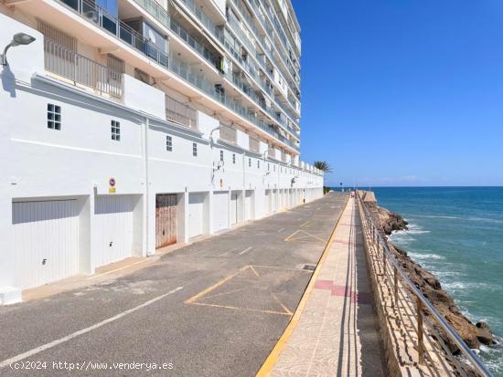 CABINA DE GARAJE EN EL FARO - VALENCIA