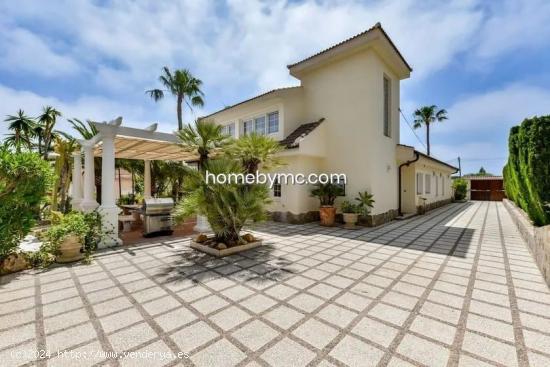 Magnifica villa de lujo en La Nuza con vistas al mar - ALICANTE