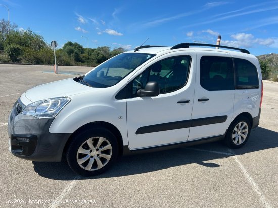 Peugeot Partner Outdoor 1.2 PT 110cv - Alcúdia