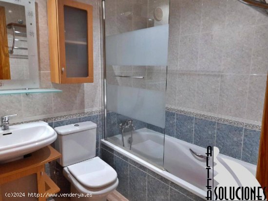 Apartamento soleado con Garaje y Trastero en Altea-Zona nueva Garganes.