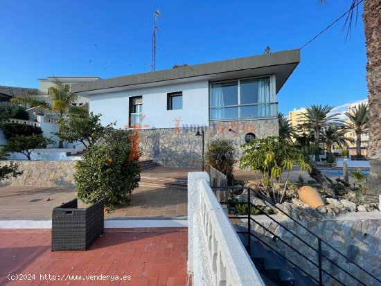 Chalet con vistas al mar