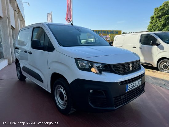 Peugeot Partner PRO STANDARD 600KG BLUEHDI 100 S&S - Alzira