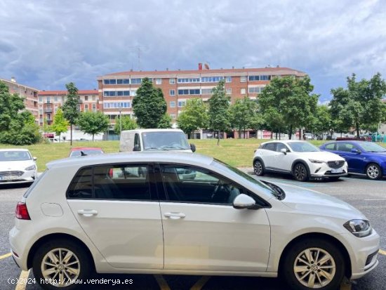 VOLKSWAGEN Golf en venta en Pamplona/IruÃ±a (Navarra) - Pamplona/IruÃ±a