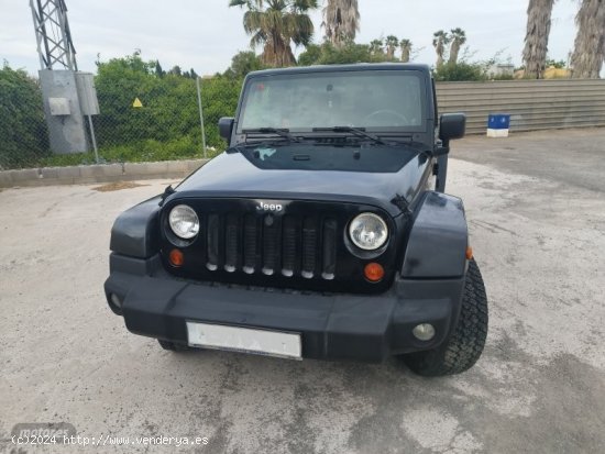  Jeep Wrangler Sahara 2.0T GME 203kW (270CV) 8ATX E6D de 2008 con 60.803 Km por 25.500 EUR. en Castel 