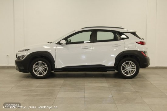 Hyundai Kona 1.0 TGDI MAXX 120CV de 2023 con 10.403 Km por 20.490 EUR. en Cadiz