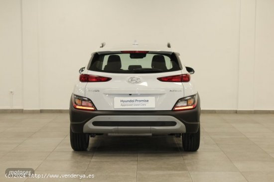 Hyundai Kona 1.0 TGDI MAXX 120CV de 2023 con 10.403 Km por 20.490 EUR. en Cadiz